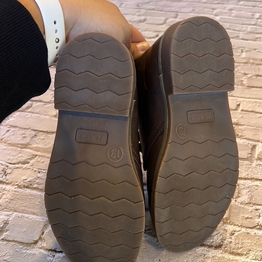 Boys size 13 shoes - Picture 6 of 6